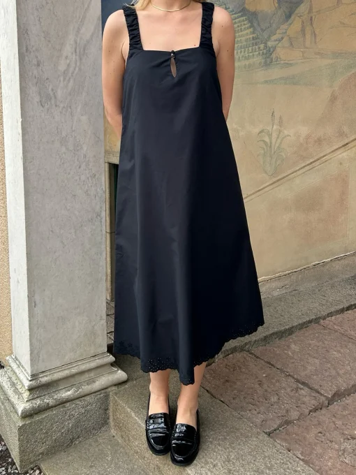 Discount Djerf Avenue Breezy Embroidered Dress Black