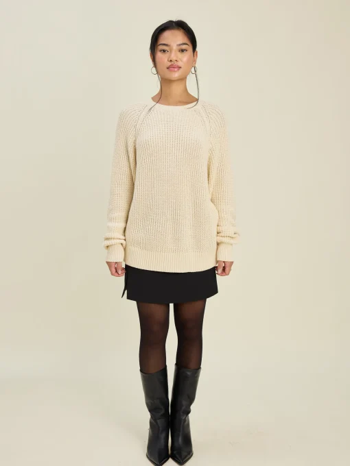 Best Djerf Avenue Chunky Raglan Roundneck Off White