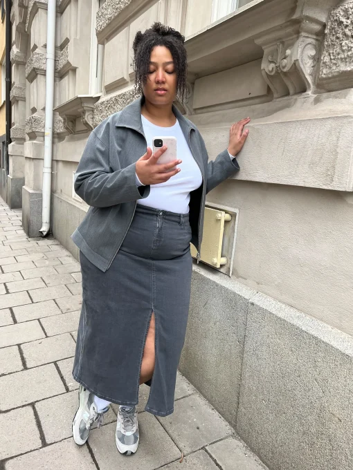 Online Djerf Avenue Denim Skirt Midi Washed grey