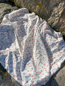 Shop Djerf Avenue Duvet Cover Summer Berries - Single
