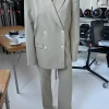 Hot Djerf Avenue Essential Blazer Greige