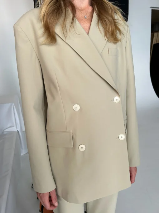 Hot Djerf Avenue Essential Blazer Greige