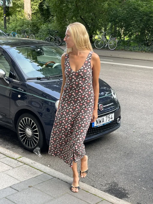 Store Djerf Avenue Midnight Dress Wild Strawberry