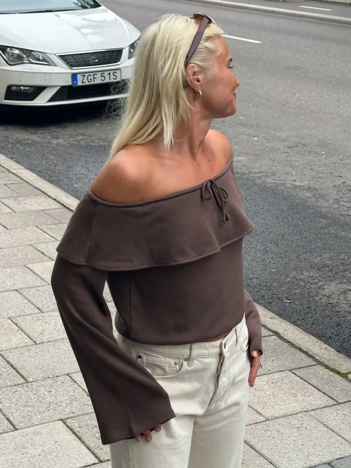 Store Djerf Avenue Morena Off Shoulder Top Brown