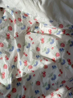 Clearance Djerf Avenue Pillow Case Summer Berries
